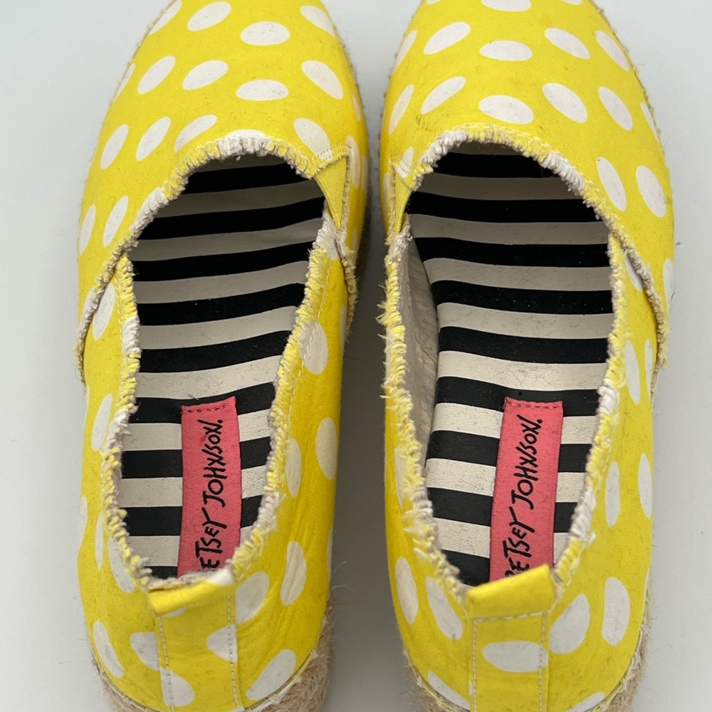 Betsy Johnson espadrille platform shoes